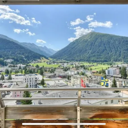 Wef & Amazing View Apartman *